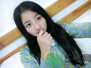 14歲月經(jīng)量多怎么辦？我14歲月經(jīng)量很多怎么回事？