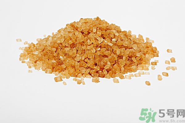紅糖和山楂能一吃嗎？紅糖和山楂煮水喝有什么好處？