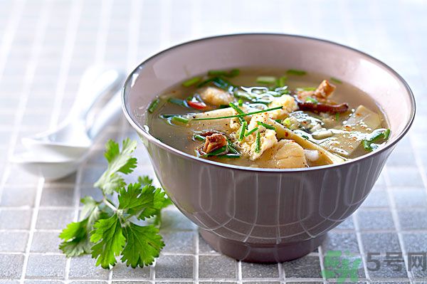 春天吃什么食物排肝毒？排肝毒吃什么最好？