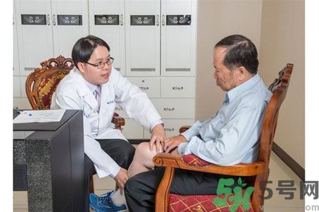 膝蓋痛怎么辦？膝蓋痛如何治療好？