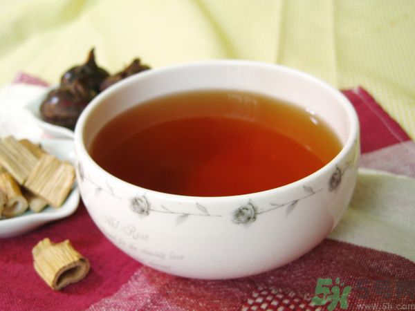早上起床惡心想吐是怎么回事？起床惡心怎么辦？