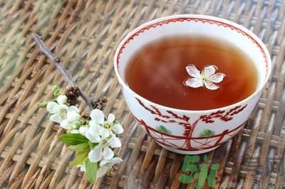 春天喝紅茶好不好？春天喝紅茶還是喝綠茶好呢？
