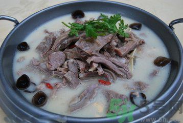 春天可以吃羊肉嗎？吃羊肉有哪些禁忌？