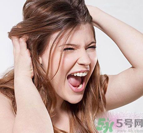 頭發(fā)分叉怎么辦？頭發(fā)油怎么辦？