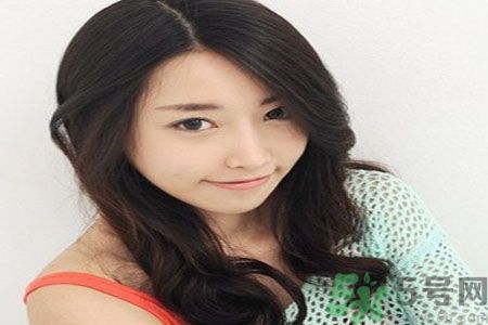 臉大的女生適合短發(fā)嗎？臉大的女生適合什么發(fā)型？