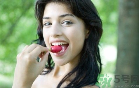 剖腹產(chǎn)后能吃蘋果嗎？剖腹產(chǎn)后能吃什么水果？