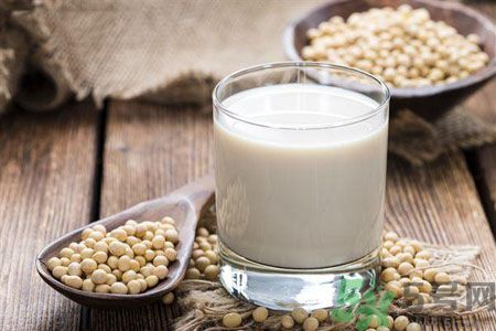 產(chǎn)后恢復身材怎么恢復？坐月子可以喝果汁嗎？