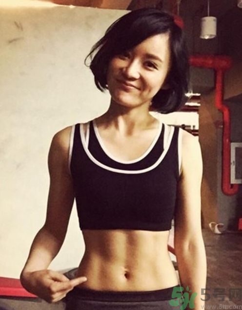 馬甲線是什么意思?。狂R甲線是什么樣子的？
