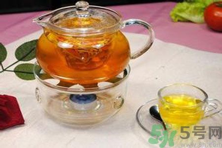 枸杞泡水有什么害處？枸杞泡水喝有什么好處？