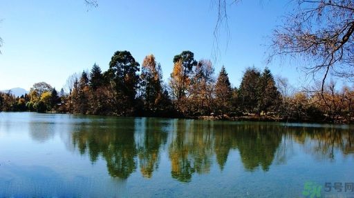 什么地方適合情侶旅游?旅游帶什么東西？