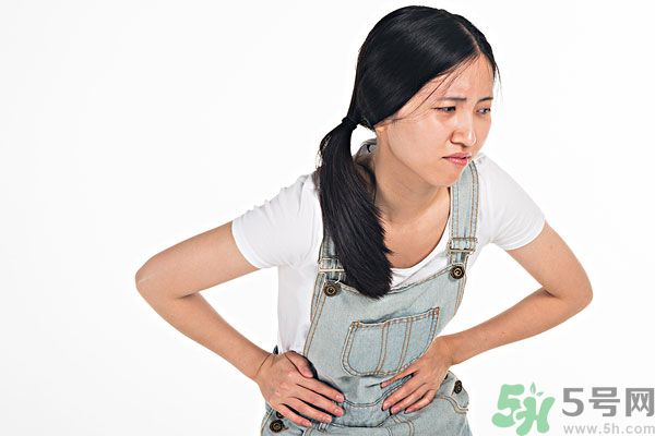 中午睡覺起來肚子疼怎么回事？中午睡覺后腹瀉是什么原因？
