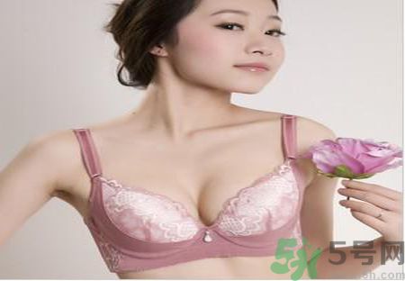 什么內(nèi)衣聚攏效果好？什么內(nèi)衣穿著舒服？