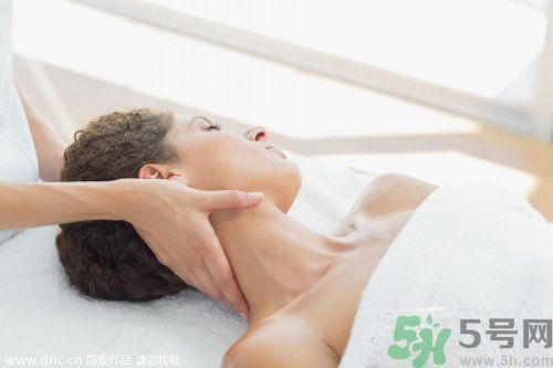 落枕了怎么辦？落枕了什么方法最有效？