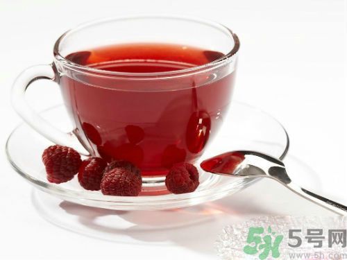 紅棗不能和什么一起吃？紅棗泡水喝會(huì)上火嗎？