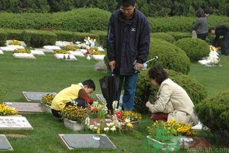 清明節(jié)的習俗有哪些？清明節(jié)吃什么？