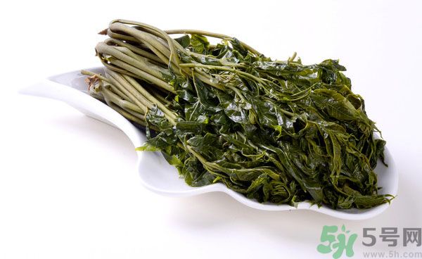 吃香椿要焯水嗎？吃香椿焯水還有營(yíng)養(yǎng)價(jià)值嗎？
