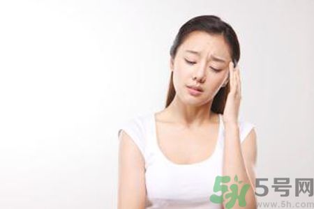 月經(jīng)顏色發(fā)黑是怎么回事？月經(jīng)顏色發(fā)黑怎么辦？