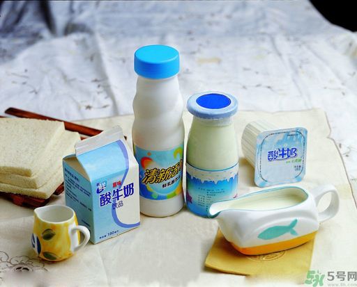 高血脂可以吃雞蛋嗎？高血脂可以喝牛奶嗎？