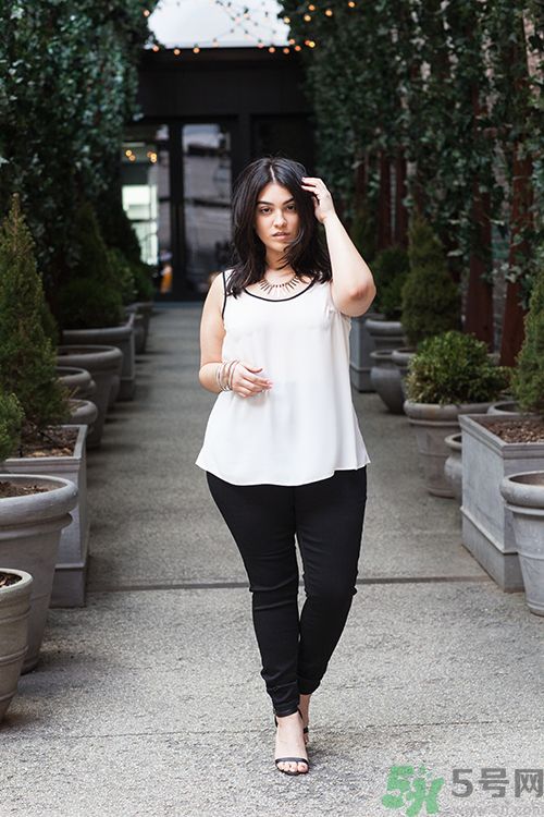 長得胖女生怎么穿衣服顯瘦？胖女孩穿什么褲子好？