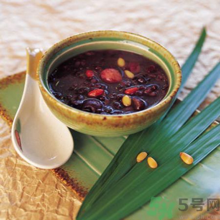 補(bǔ)血的粥有哪些？補(bǔ)血的粥怎么做？
