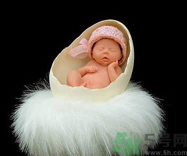  孕婦脖子卡護欄身亡 孕婦外出要注意什么？