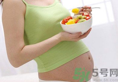  孕婦脖子卡護欄身亡 孕婦外出要注意什么？