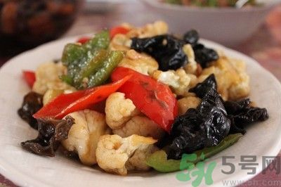 黑木耳怎么做好吃？黑木耳的家常做法？