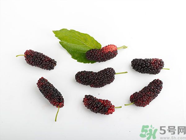 哺乳期能不能吃桑葚？桑葚產(chǎn)婦能吃嗎？