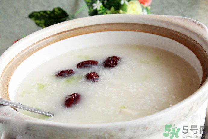 胃潰瘍吃什么好？胃潰瘍怎么辦？