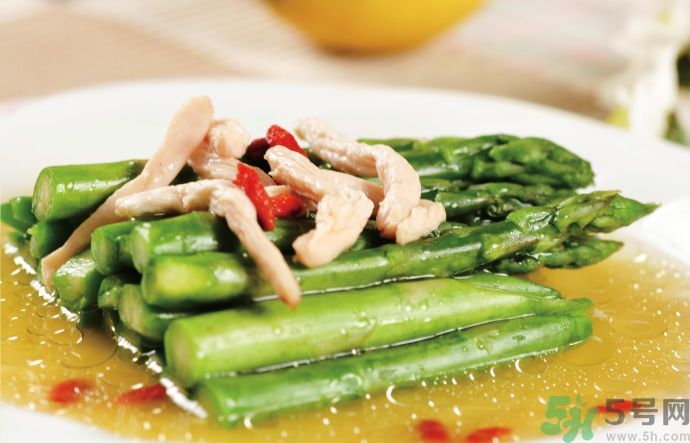 蘆筍可以炒雞肉嗎？蘆筍炒雞肉怎么吃？