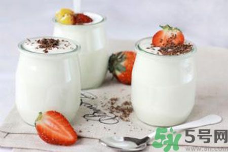 痛風(fēng)可以喝酸奶嗎？痛風(fēng)喝酸奶好嗎？