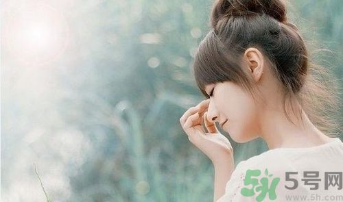 90后女孩癱瘓后出版25萬(wàn)字 女人要怎樣生活最好？