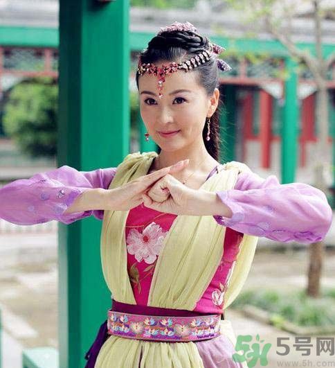 戴倩嬌產女是怎么回事？戴嬌倩的老公是誰？