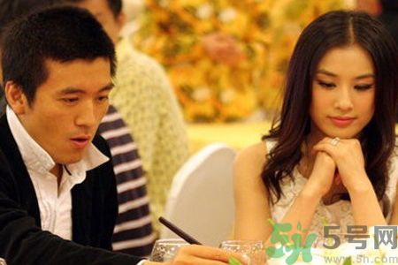 黃圣依和楊子離婚了嗎？黃圣依和楊子什么關(guān)系？