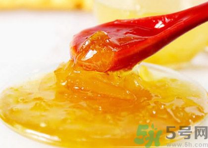 蜂蜜擦臉可以祛斑嗎？蜂蜜祛斑最簡單的方法