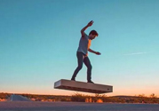 Hoverboard懸浮滑板國內(nèi)多少錢？懸浮滑板在哪可以買？