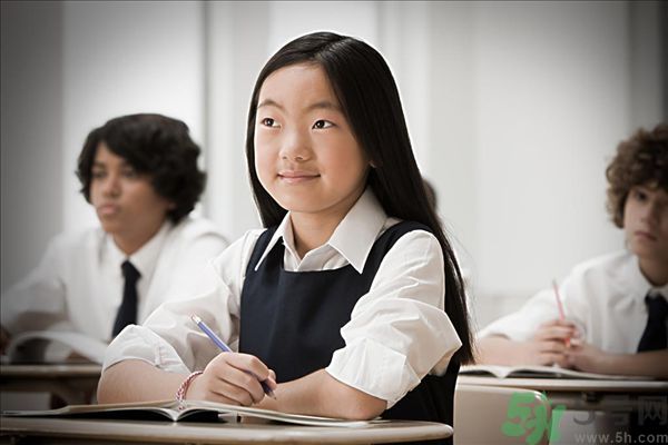 高中生上課容易走神怎么辦？高中生上課如何提高注意力？