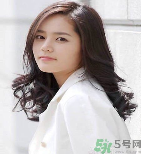 韓佳人女兒叫什么名字？韓佳人的老公是誰？