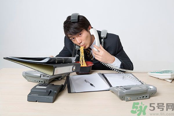 滿漢宴方便面煮著吃泡著吃哪個好？