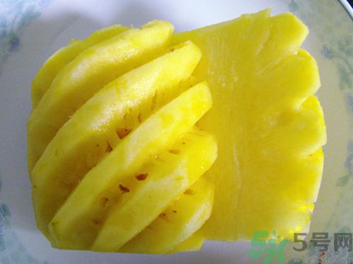 晚上9點(diǎn)可以吃菠蘿嗎？晚上吃芒果好嗎？