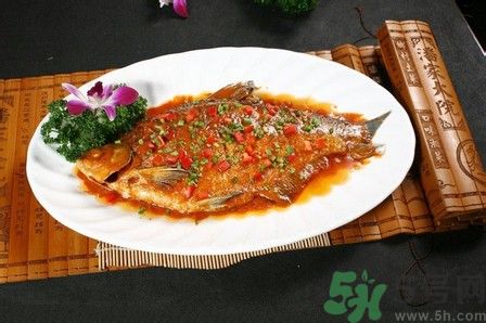 武昌魚(yú)是鳊魚(yú)嗎？武昌魚(yú)和鳊魚(yú)區(qū)別哪個(gè)好吃？