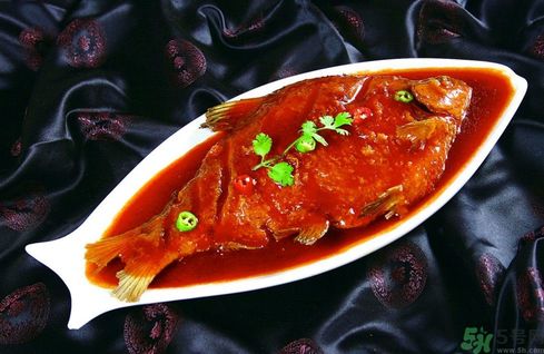 武昌魚(yú)是鳊魚(yú)嗎？武昌魚(yú)和鳊魚(yú)區(qū)別哪個(gè)好吃？
