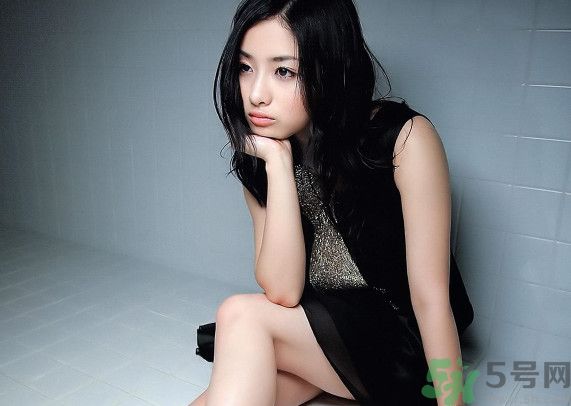 大齡女怎么提高卵子質(zhì)量？大齡女備孕需要注意什么？