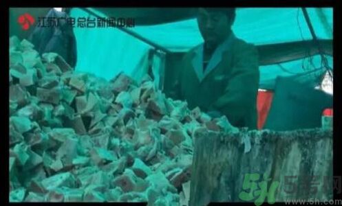 黃燜雞米飯被曝用僵尸肉是怎么回事？什么是僵尸肉？