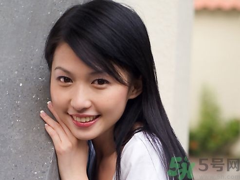 女子被針扎一下倒地身亡 毒狗針會(huì)致人死亡嗎？