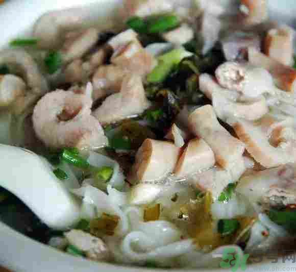 早餐吃面還是包子比較好？早餐吃包子和面健康嗎？