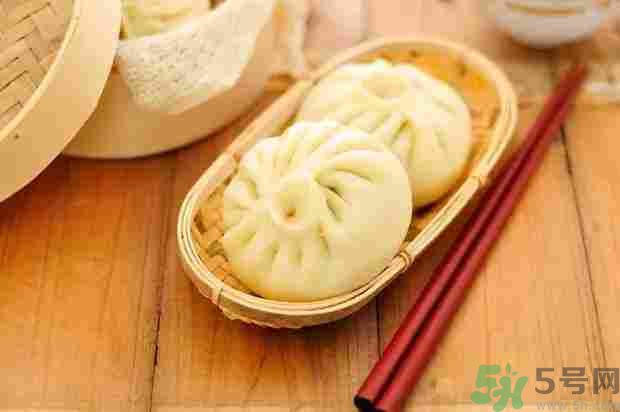 早餐吃面還是包子比較好？早餐吃包子和面健康嗎？