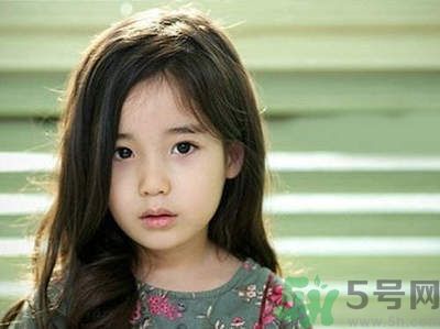 13歲新娘嫁16歲丈夫后懷孕 稱婚姻并非強迫是怎么回事？