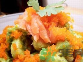 燻鮭魚沙拉怎么做？燻鮭魚沙拉的做法？