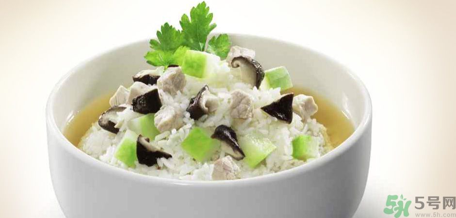 吃湯泡飯傷胃嗎？湯泡飯有什么危害？